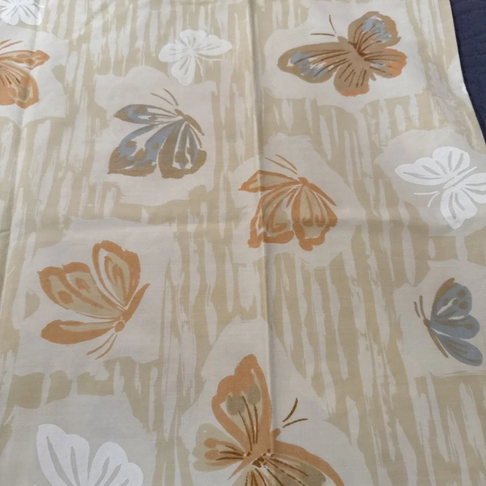 Vintage 70's Pequot No-Iron Percale Standard Pillow Case Tan Orange Butterfly